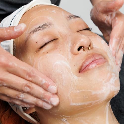 Dermalogica Special Cleansing Gel - Soap-Free, Foaming Gel for All Skin Types, Removes Impurities and Maintains Skin's Natural Moisture, with Calming Balm Mint and Lavender Extracts
